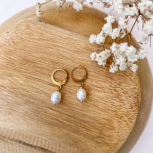 Boucles d'oreilles pendantes en acier inoxydable avec perle de culture
